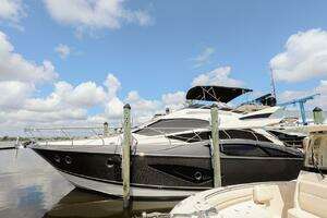 2017 Marquis 500 Sport Yacht thumbnail 9