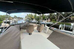 2017 Marquis 500 Sport Yacht thumbnail 19