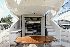 2017 Marquis 500 Sport Yacht thumbnail 12
