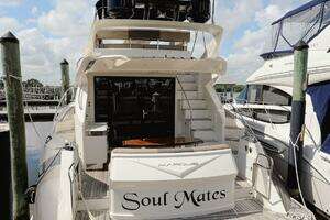 2017 Marquis 500 Sport Yacht thumbnail 10