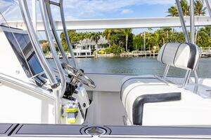 2007 Spectre 37 Center Console thumbnail 38