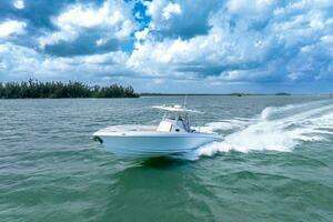 2007 Spectre 37 Center Console thumbnail 3