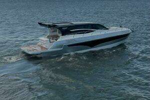 2025 Real 40 HT Luxury  thumbnail 14