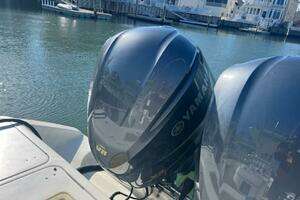 2008 Spectre 34 Center Console thumbnail 16
