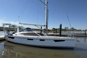 OFF THE GRID yacht for sale