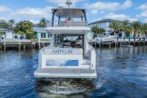 2021 Prestige 520 Flybridge thumbnail 14