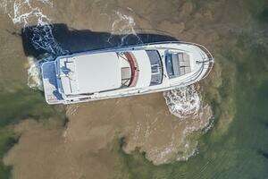 2021 Prestige 520 Flybridge thumbnail 15