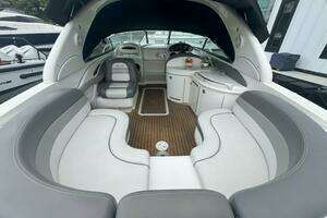 2007 Sea Ray 29SLX with cuddy cabin thumbnail 8