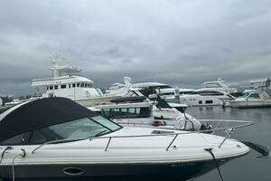 2007 Sea Ray 29SLX with cuddy cabin thumbnail 2