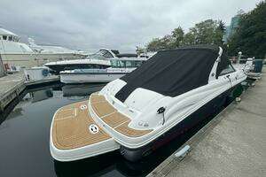 2007 Sea Ray 29SLX with cuddy cabin thumbnail 7