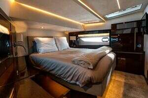 2020 Prestige 630 Flybridge thumbnail 24
