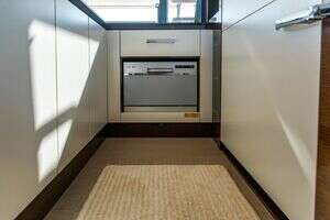 2020 Prestige 630 Flybridge thumbnail 12