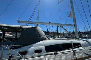Simone 49ft Beneteau Yacht For Sale