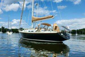 1990 Ericson 38-200 thumbnail 26
