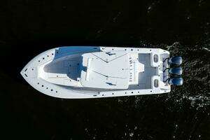 2018 SeaHunter 33 Center Console thumbnail 21