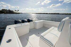 2018 SeaHunter 33 Center Console thumbnail 13
