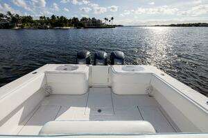 2018 SeaHunter 33 Center Console thumbnail 14