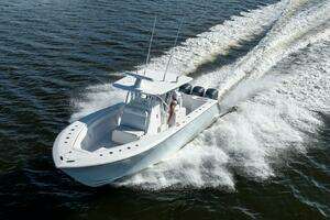 2018 SeaHunter 33 Center Console thumbnail 20