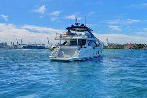 2020 Azimut Grande 27 METRI thumbnail 10