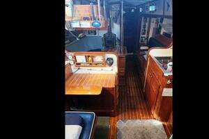 1977 Gulfstar 40 thumbnail 9