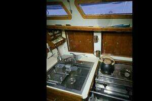 1977 Gulfstar 40 thumbnail 13