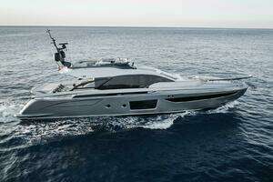 NEVER GIVE UP 2021 Azimut S8 Yacht For Sale in Varazze 