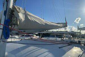 2013 Lagoon 380 thumbnail 10