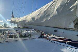 2013 Lagoon 380 thumbnail 18