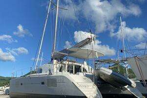 2013 Lagoon 380 thumbnail 1