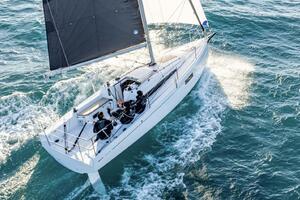 30ft Beneteau Yacht For Sale