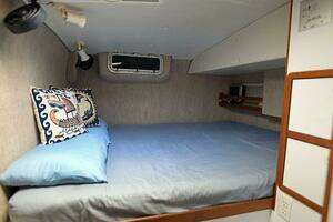 1999 Manta 42 thumbnail 24