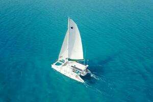 1999 Manta 42 thumbnail 2