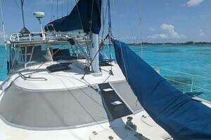 1999 Manta 42 thumbnail 8