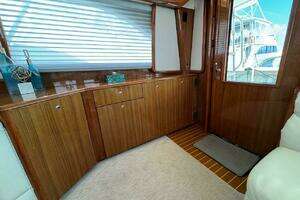 2007 Viking 52 Convertible thumbnail 9
