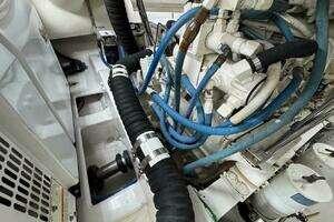 2007 Viking 52 Convertible thumbnail 39