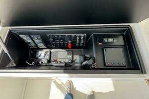 2007 Viking 52 Convertible thumbnail 31