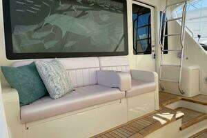 2007 Viking 52 Convertible thumbnail 29