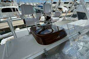 2007 Viking 52 Convertible thumbnail 35