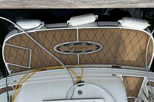 2002 Sea Ray 360 Sundancer thumbnail 12