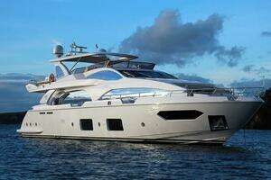 2014 Azimut Grande thumbnail 1