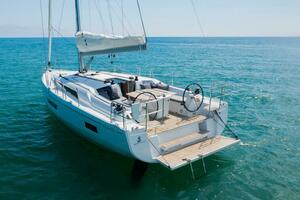 In Stock 40ft Beneteau Yacht For Sale