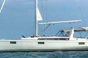 KE ALOHA 2018 Beneteau Oceanis 48 Yacht For Sale in Honolulu HI