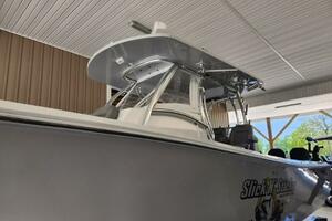 36FT (10.97M) FRONT RUNNER Worth Avenue Yachts