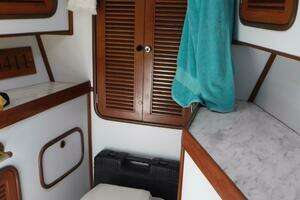 1998 Tayana 48 Center Cockpit thumbnail 31