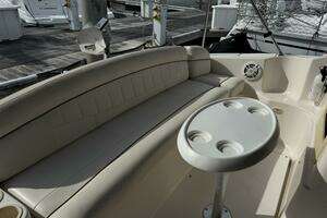 2002 Rinker 342 Fiesta Vee thumbnail 22