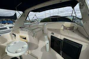 2002 Rinker 342 Fiesta Vee thumbnail 24