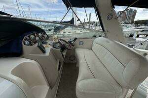 2002 Rinker 342 Fiesta Vee thumbnail 16