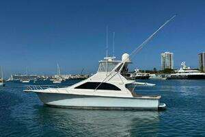2000 Ocean Yachts 48 Convertible thumbnail 2