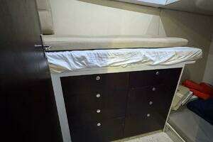 2000 Ocean Yachts 48 Convertible thumbnail 33