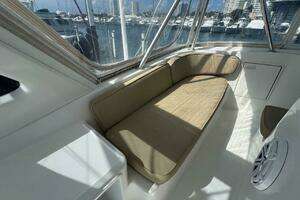 2000 Ocean Yachts 48 Convertible thumbnail 40
